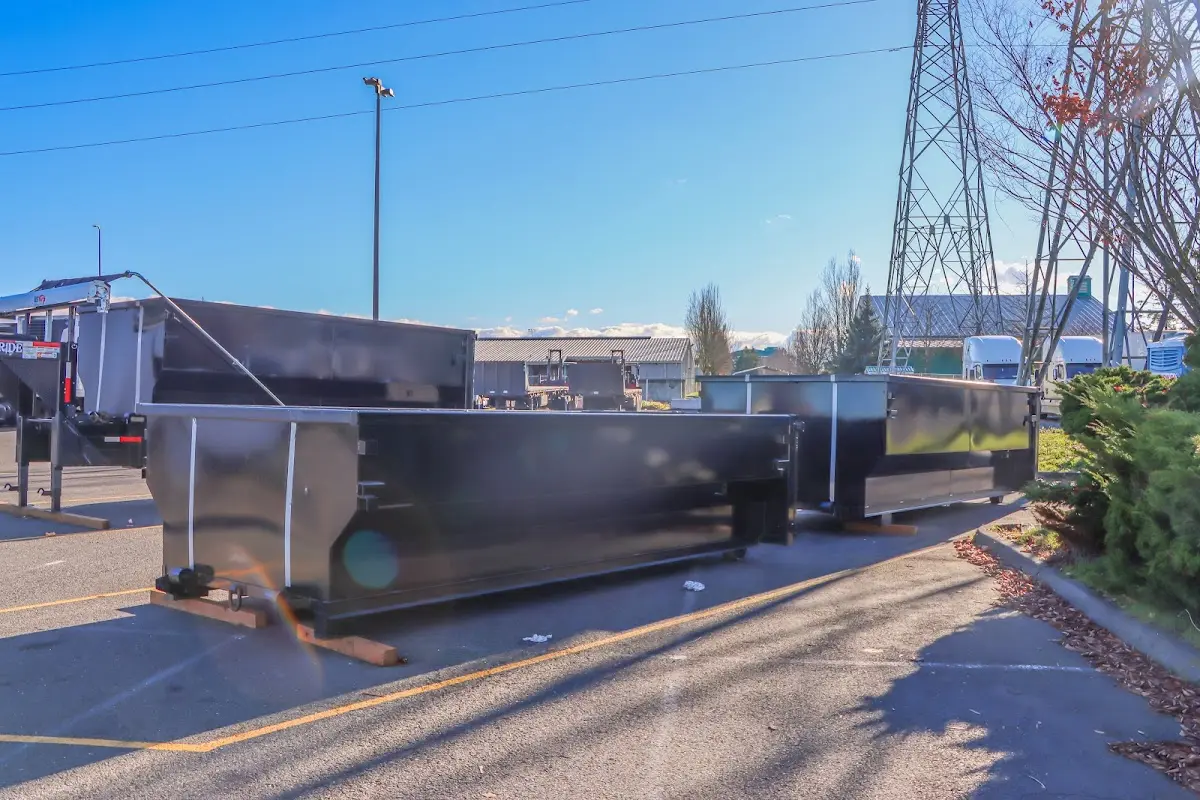 Professional dumpster rental and junk removal service in Mena